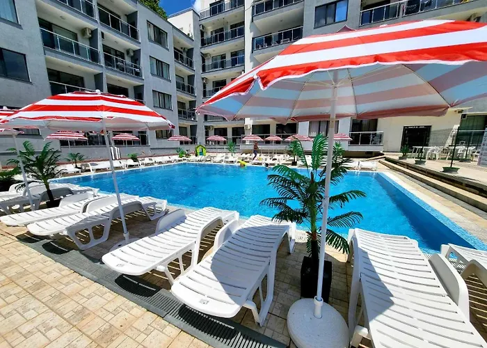 2-bed,2-bath, Free Private Parking 골든샌드