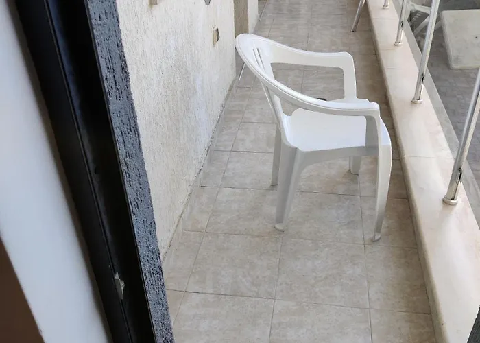 아파트 2-bed,2-bath, Free Private Parking